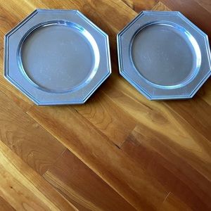 Wilton Armetale plate set